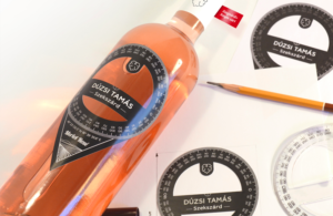 Címke tudástár tekercses címkenyomda Tongori Szilvia címketervező